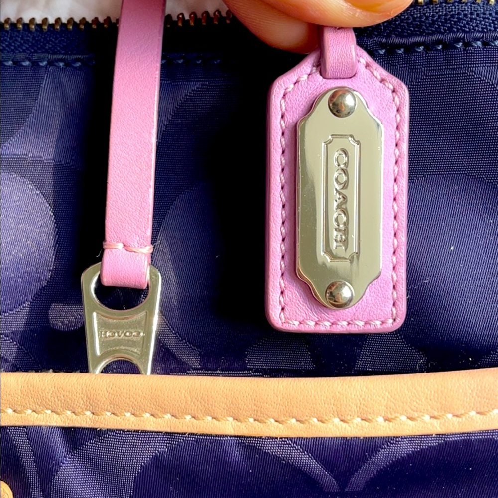 Coach Purse - Picture 6 of 7